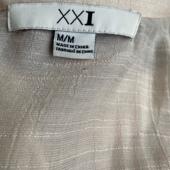 XXI blouse tan color embroidered size M short sleeves elastic band around waist - Picture 11 of 13